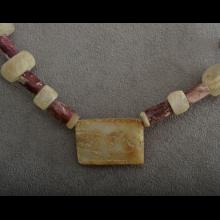 Collier de fouilles mochica